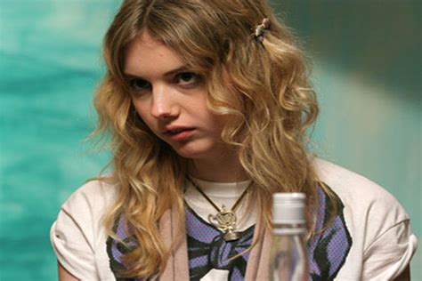 cassie ainsworth|skins kiss cass.